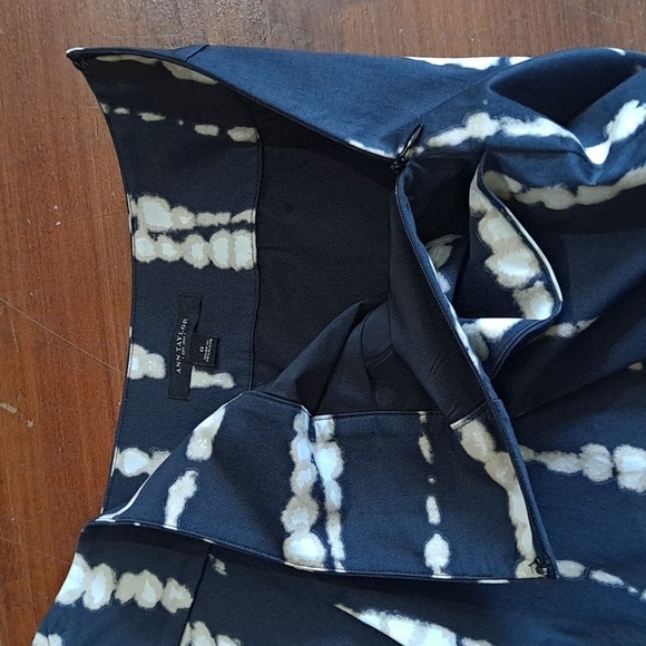 🌻3/$15🌻 Ann Taylor skirt - Picture 3 of 7